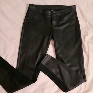 Mossimo Black Skinny Jeans Size 4 🔥